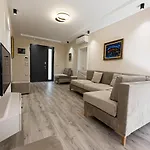 Nicolaus Hidden Gem Ferienhaus Shkodra