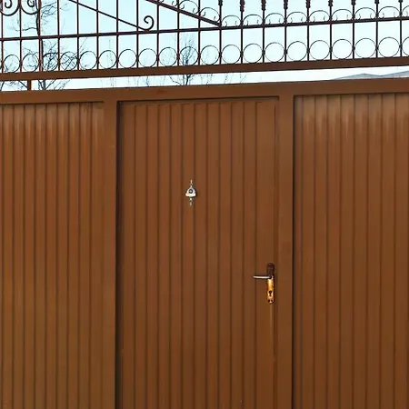 Nicolaus Hidden Gem *