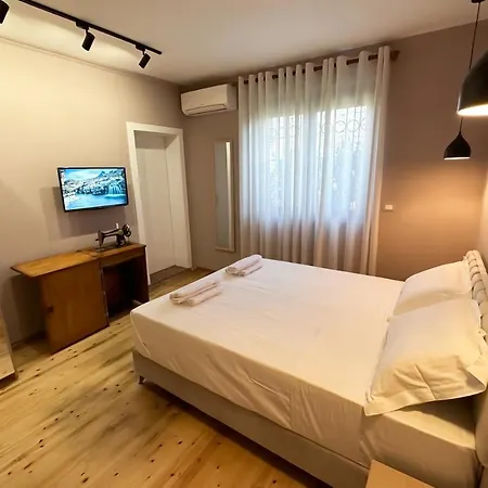 Nicolaus Hidden Gem *